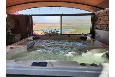 וילה ויללי - מתחם החוץ והבריכה