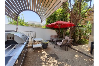 וילה ויללי - מתחם החוץ והבריכה