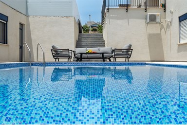 וילה אחוזת לידר - מתחם החוץ