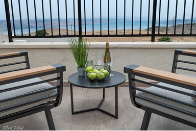 וילה אחוזת לידר - מתחם החוץ